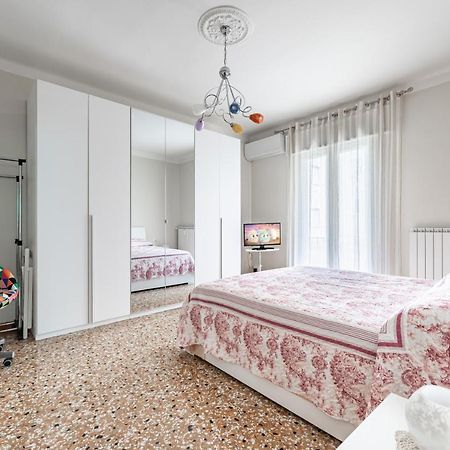 La Fenice Mestre Apartment Exterior foto